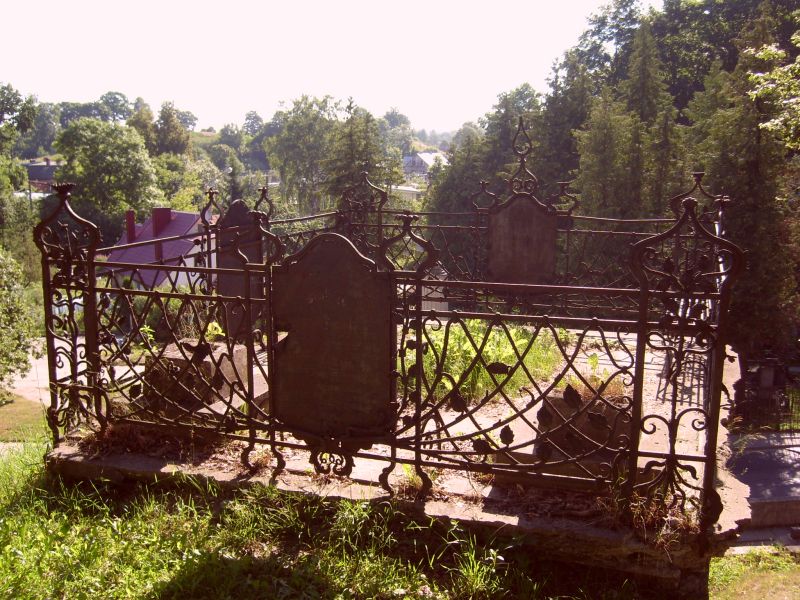 Grobowiec rodziny Filipowicz-Dubowik, cmentarz na Rossie w Wilnie, stan na 2013 r.