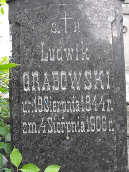 Inscription on the gravestone of Ludwik Grabowski, Na Rossie cemetery in Vilnius, as of 2013