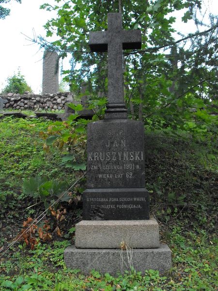 Tombstone of Jan Kruszyński, Na Rossie cemetery in Vilnius, as of 2013