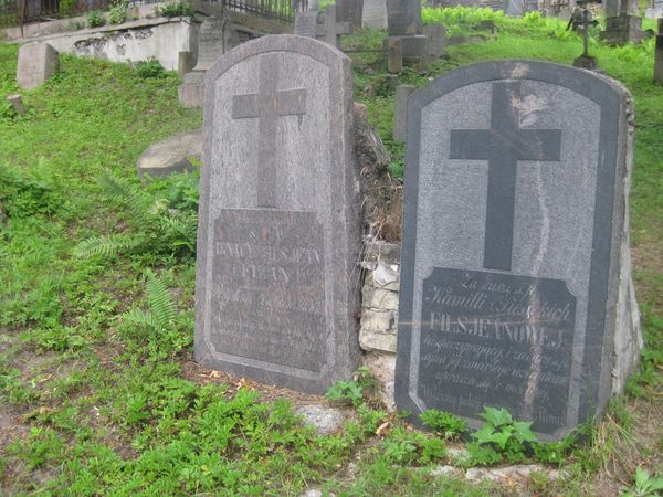 Tombstone of John Doe and Kamila Filsjean, Ross Cemetery, as of 2013
