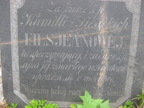 Tombstone of John Doe and Kamila Filsjean, Ross Cemetery, as of 2013