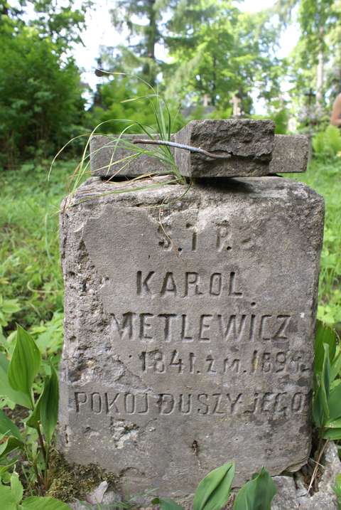 Tombstone of Karol [...]metlevicz, Na Rossie cemetery in Vilnius, as of 2013