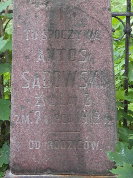 Tombstone of Antoni Sadowski, Na Rossie cemetery in Vilnius, as of 2013