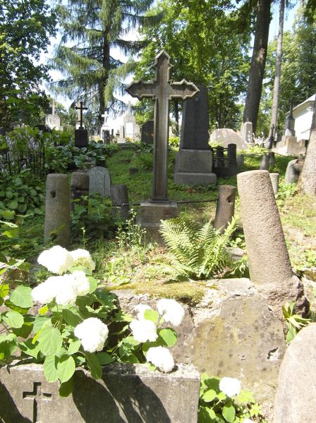 Tombstone of Maria and Helena Zieleniecka, Na Rossie cemetery in Vilnius, as of 2013