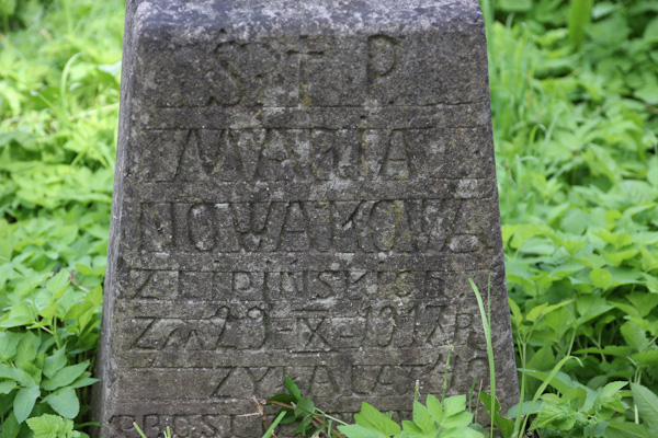 Fragment nagrobka Marii Nowak, cmentarz na Rossie w Wilnie, stan z 2013