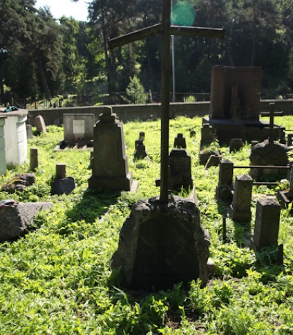 Nagrobek Anieli i Jakuba Iwaszkiewiczów, cmentarz na Rossie w Wilnie, stan z 2013