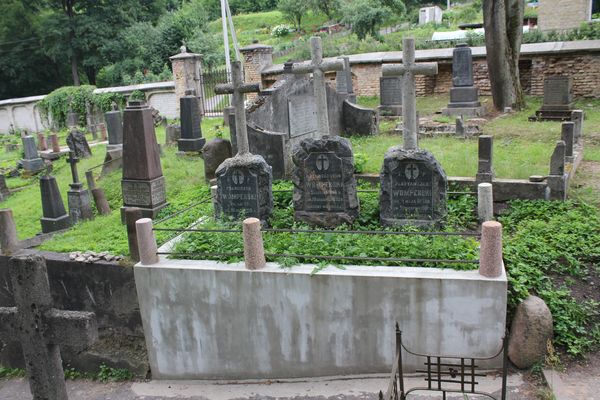 Tombstone of Florian Womperski, Na Rossie cemetery in Vilnius, as of 2013.