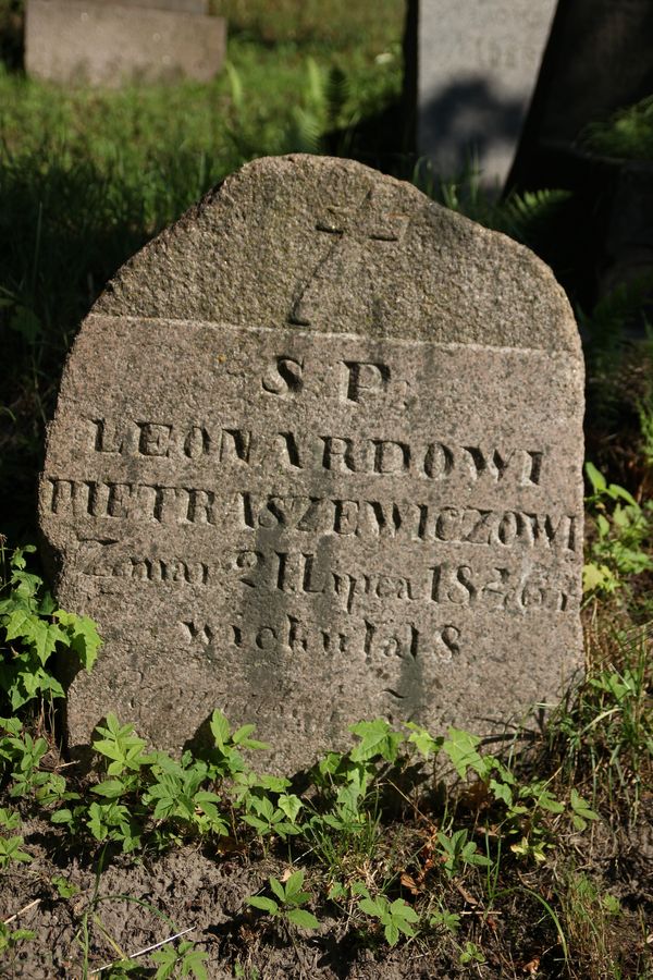 Tombstone of Leonard Pietraszewicz, Na Rossie cemetery in Vilnius, as of 2013