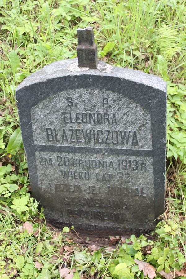 Inscription on the gravestone of Bronislava, Eleonora, Michal and Stanislava Blazevich, Ross Cemetery in Vilnius, as of 2013