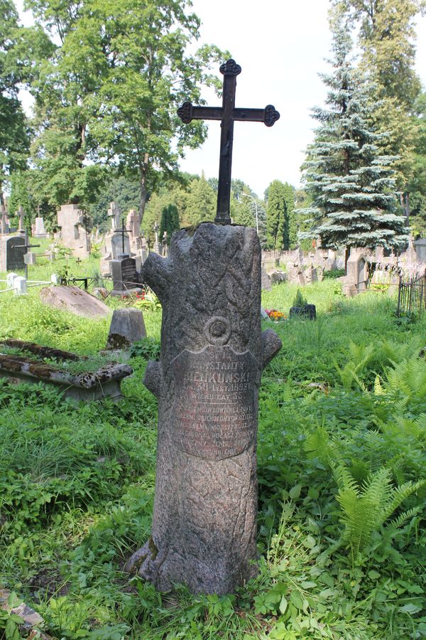 Tombstone of Emilia and Konstanty Bienkuński, Ross cemetery, state of 2013
