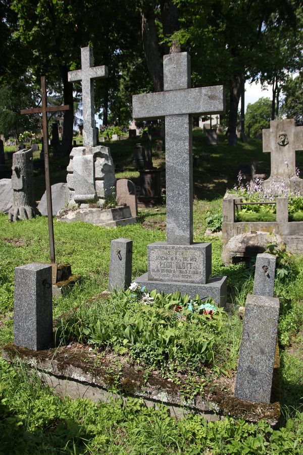 Tombstone of Leon Klott, Na Rossie cemetery in Vilnius, as of 2013