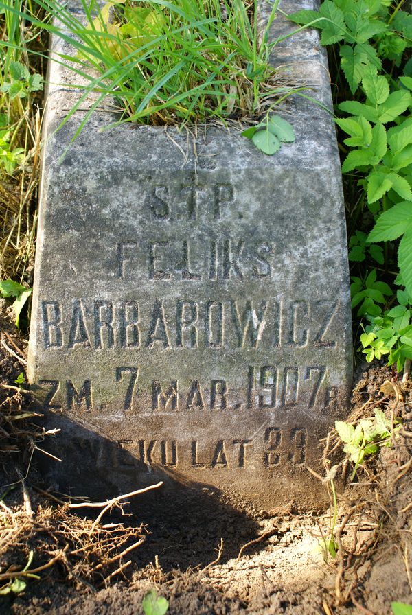 Fragment of a tombstone of Felix Barbarowicz, Rossa cemetery in Vilnius, as of 2013