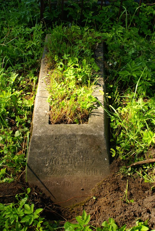 Tombstone of Stanislaw Yassovich, Ross cemetery in Vilnius, state 2013