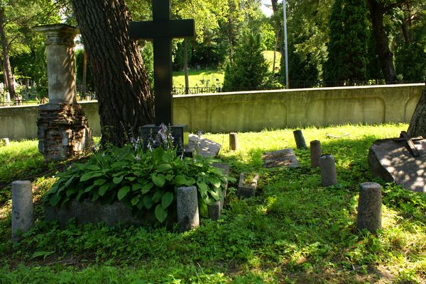 Tombstone of Maria Lapin, Rossa cemetery in Vilnius, as of 2013