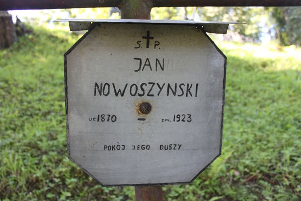 Inscription on the gravestone of Jan Novoshynskyi, Rossa cemetery in Vilnius, as of 2013