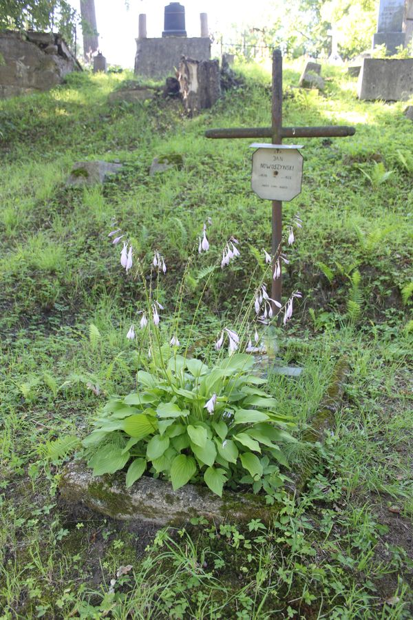 Tombstone of Jan Novoshynsky, Rossa cemetery in Vilnius, 2013