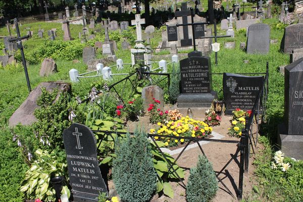 Tombstone of Justyna Rymkiewicz, Ross cemetery, as of 2013