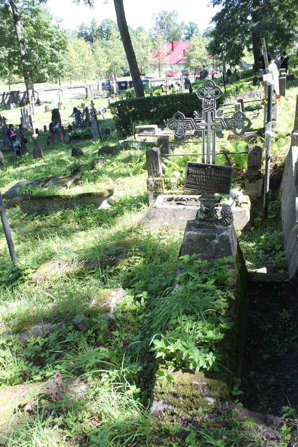 Tombstone of Bronislaw Shamiak, Ross Cemetery in Vilnius, state 2013