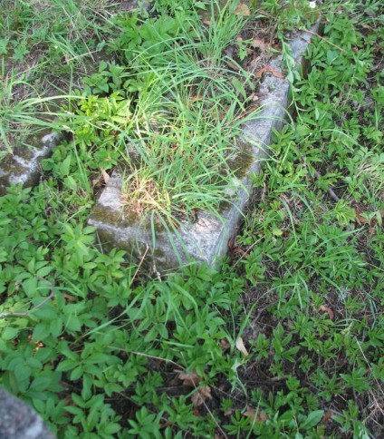 Nagrobek Kazimiery Bogusławskiej, cmentarz na Rossie, stan z 2013 roku