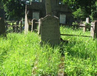 Nagrobek Wiktorii Łukaszewicz, cmentarz na Rossie, stan z 2013 roku