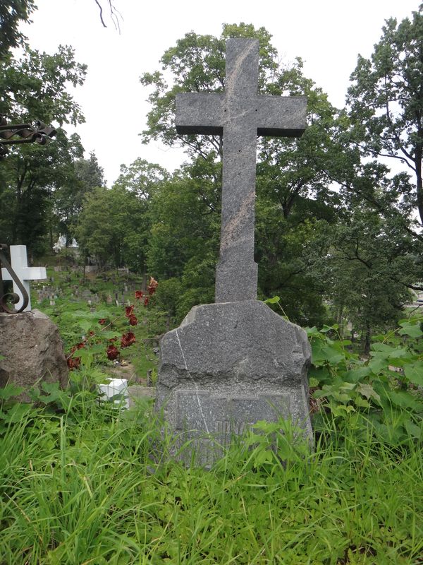 Tombstone of Donat and Konstancja Kowzan and Michal Rouba, Na Rossie cemetery in Vilnius, as of 2013.