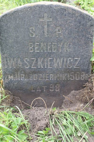 Tombstone of Benedict Iwaszkiewicz, Rossa cemetery in Vilnius, as of 2013