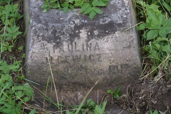 Fragment nagrobka Pauliny Jlcewicz, cmentarz na Rossie w Wilnie, stan z 2013