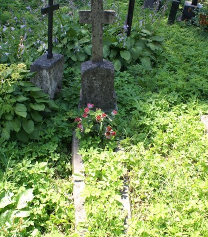 Nagrobek Antoniego Gołkowskiego, cmentarz na Rossie w Wilnie, stan z 2013