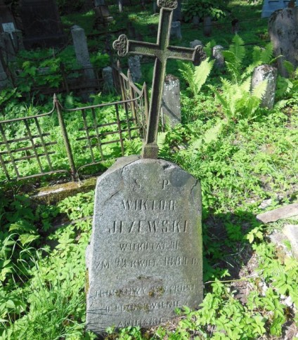 Nagrobek Wiktora Jeżewskiego, cmentarz Na Rossie w Wilnie, stan z 2013