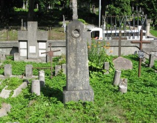 Nagrobek rodziny Korkuciów, cmentarz Na Rossie w Wilnie, stan z 2013 roku