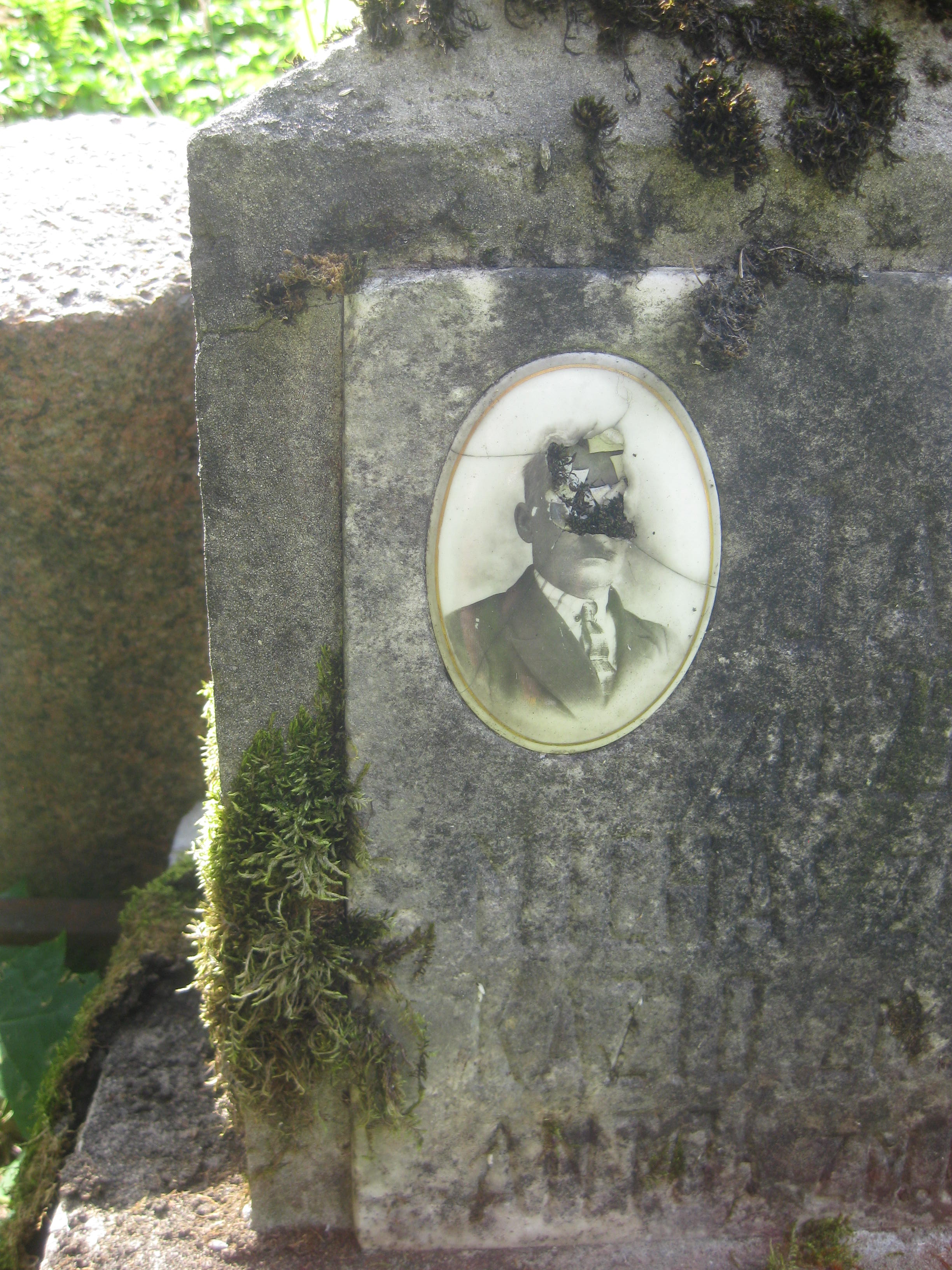 Fragment of a tombstone of the Voron and Skowronski families, Na Rossie cemetery in Vilnius, as of 2013.