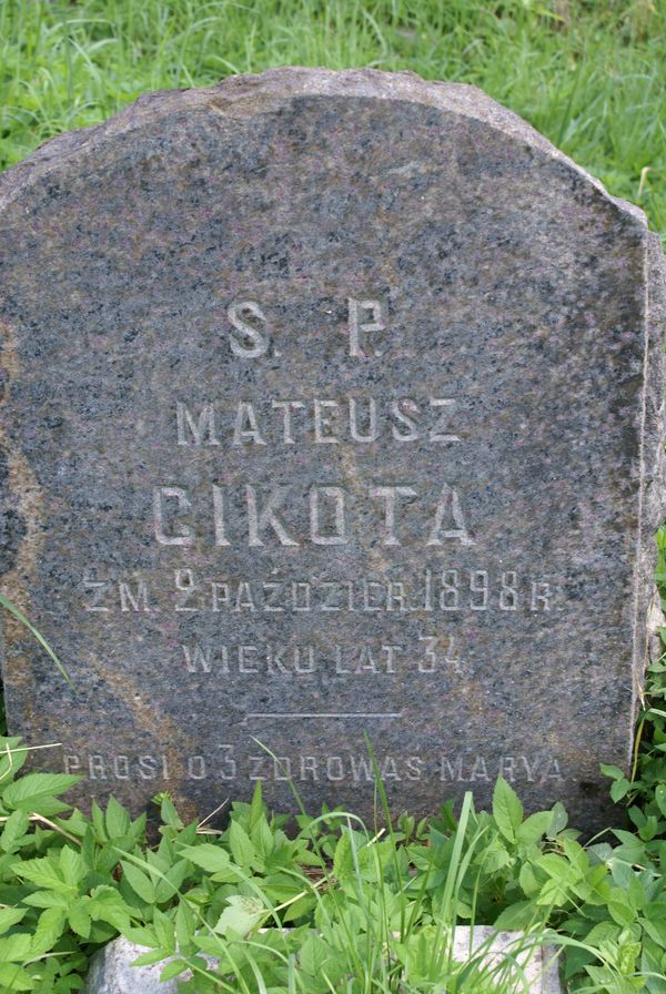 Fragment of the gravestone of Mateusz Cikota, Ross Cemetery in Vilnius, as of 2013