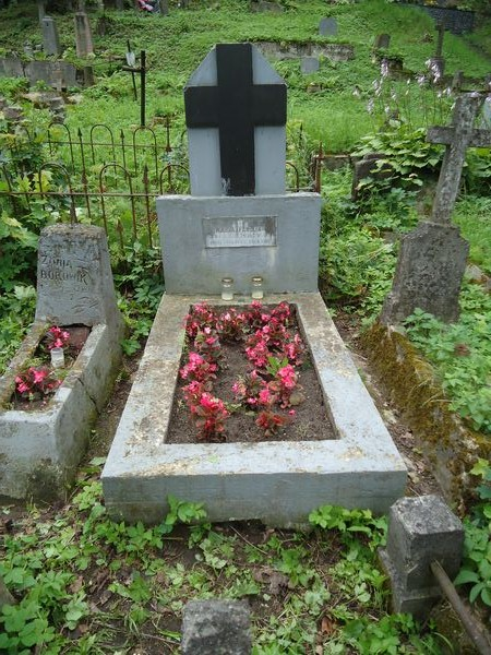 Tombstone of Marija Pavlova, Rossa cemetery in Vilnius, state of 2013