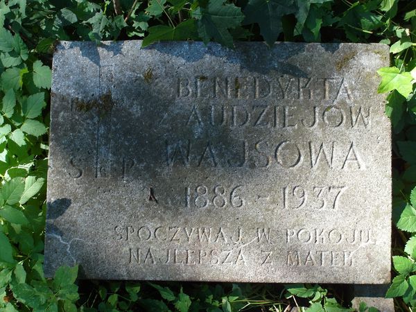 Gravestone inscription of Benedykta Wajs, Na Rossie cemetery in Vilnius, as of 2013