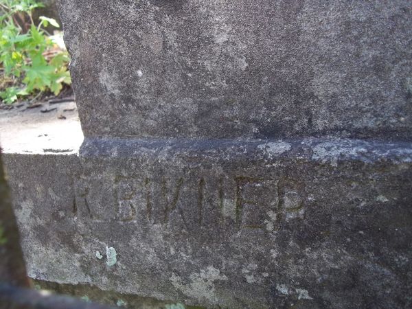 Signature of the tombstone of Boleslaw Piotrkowski, Na Rossie cemetery in Vilnius, as of 2014