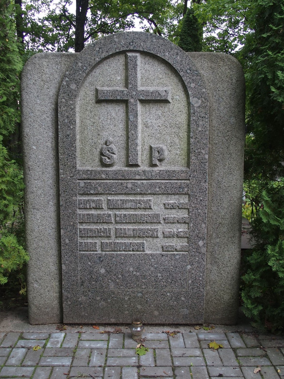Tombstone of Jadwiga Makowska, Anri Makowski, Artur Makowski and Nikolai Makowski, St Michael's cemetery in Riga, as of 2021.