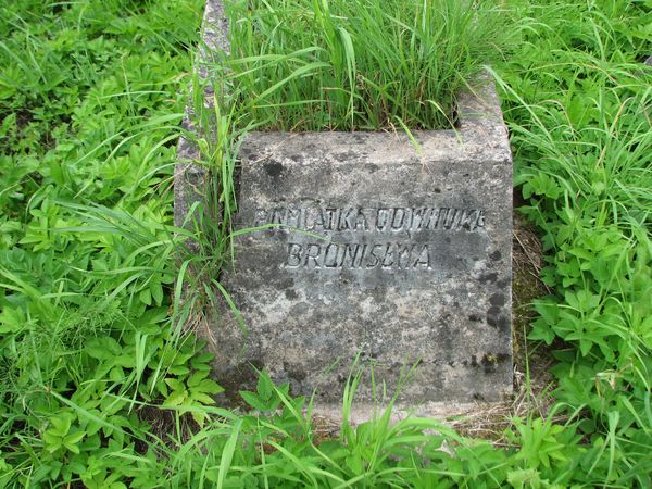 Fragment of Stefania Dziczkowska's tombstone, Ross cemetery, state of 2013