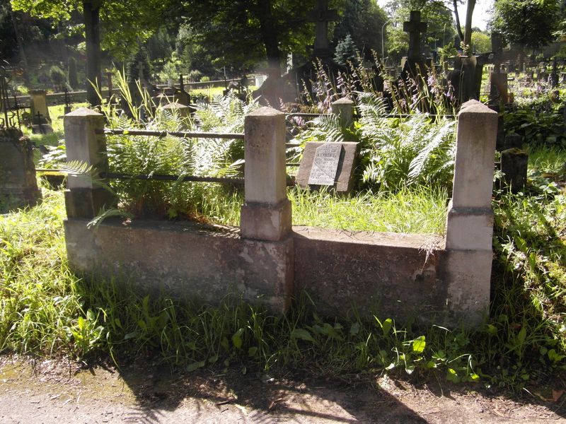 Tombstone of Czeslaw Kiernowicz, Rossa cemetery in Vilnius, as of 2014