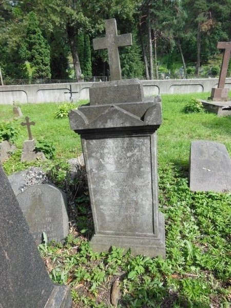 Tombstone of Aleksandra and Ewelina Chrościcka, Rossa cemetery in Vilnius, state 2013