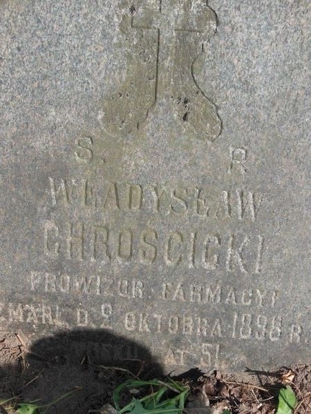 A fragment of the gravestone of Wladyslaw Chrościcki, the Ross Cemetery in Vilnius, as of 2013