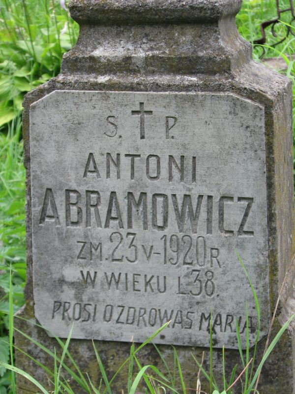 Fragment of the tombstone of Antoni Abramowicz, Ross cemetery, state of 2014