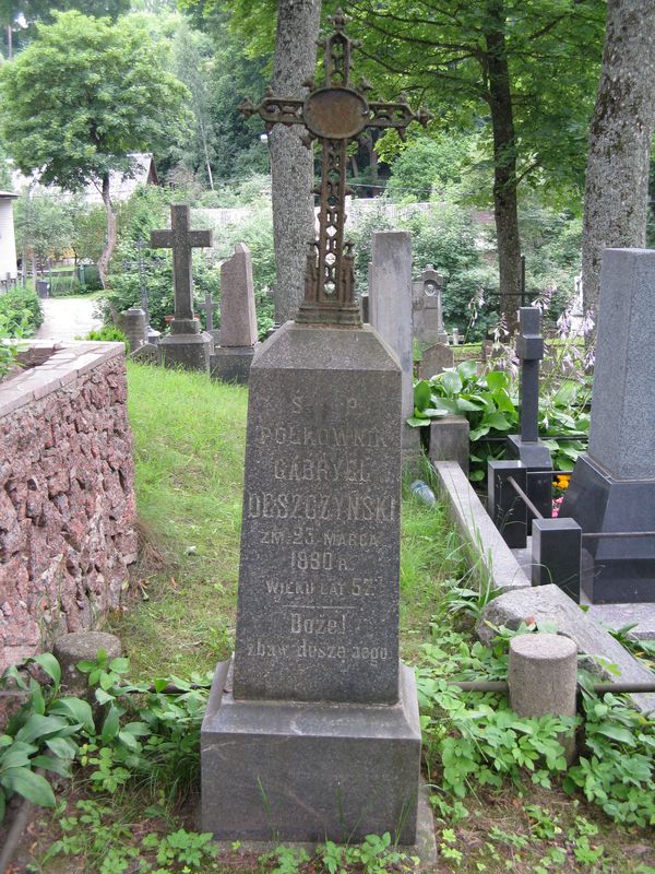 Nagrobek Gabriela Deszczyńskiego, cmentarz na Rossie w Wilnie, stan z 2013 r.