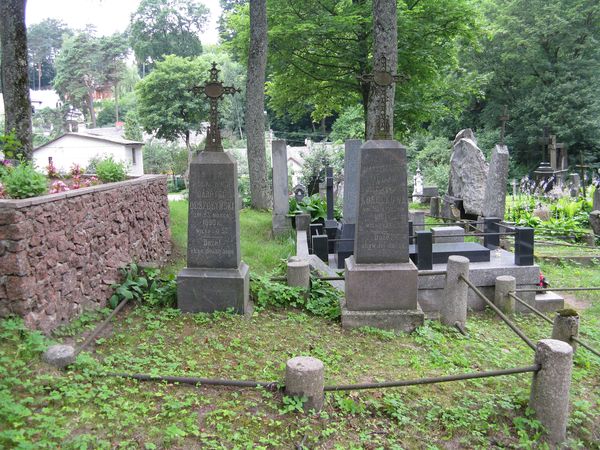 Tombstone of Julia Korolkova, Rossa cemetery in Vilnius, as of 2013.