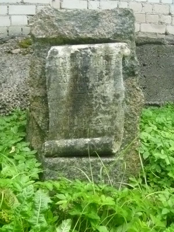 Fragment nagrobka Zygmunta Mikosza, cmentarz na Rossie, stan z 2013 roku
