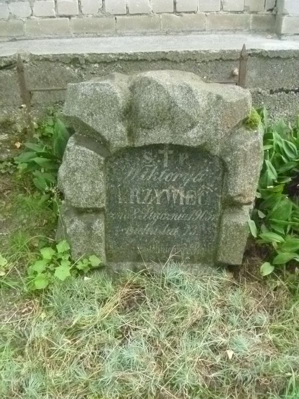 Tombstone of Wiktoria Krzywiec, Ross cemetery, state of 2013