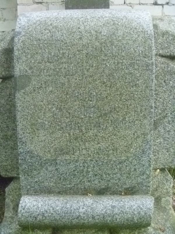 Fragment of a tombstone of the Myszkowski family, Ross cemetery, as of 2013