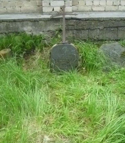 Nagrobek Marii Zagurskiej, cmentarz na Rossie, stan z 2013 roku