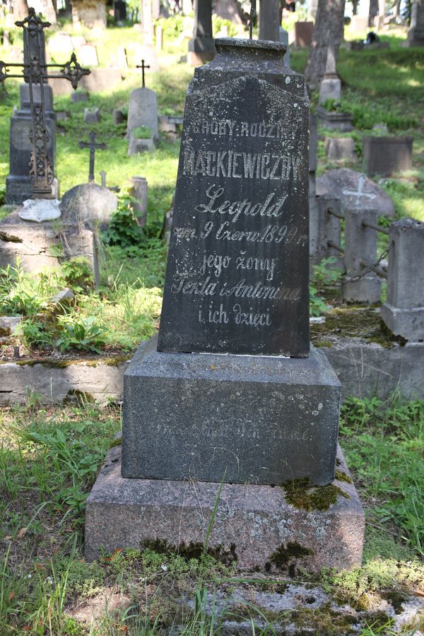 Tombstone of Antonina, Leopold and Tekla Mackiewicz, Na Rossie cemetery in Vilnius, as of 2013