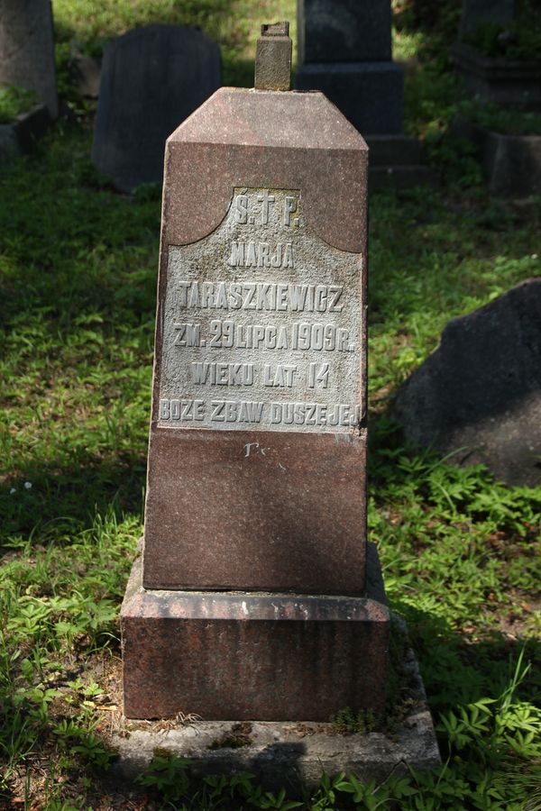 Tombstone of Maria Taraszkiewicz, Na Rossie cemetery in Vilnius, as of 2013