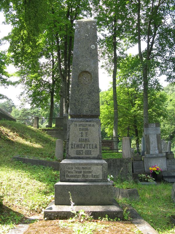 Tombstone of Adam Żemojtel, Ross Cemetery in Vilnius, as of 2013.